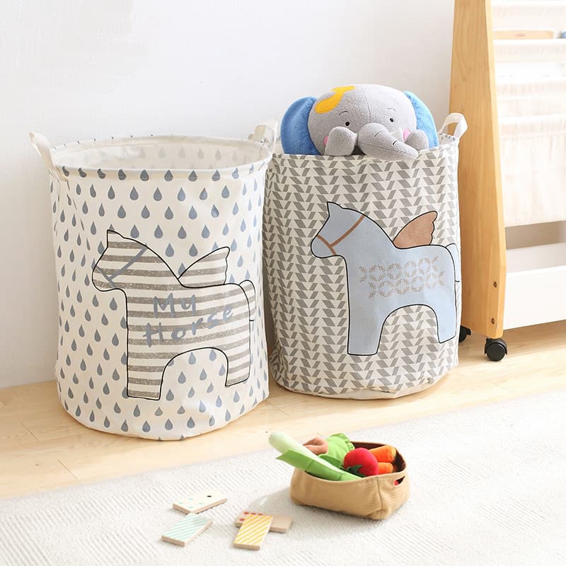 ぬいぐるみ収納 動物柄刺繍入り円筒型布製収納ボックス
